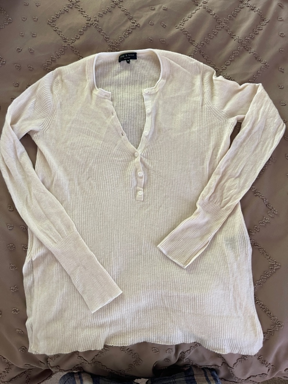 rag & bone Long-Sleeve Ribbed Henley Top Cashmere cream size M